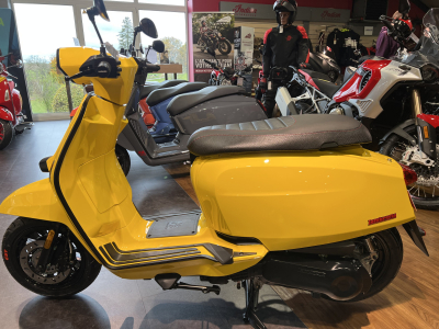 Lambretta V-125 Special