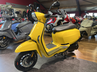 Lambretta V-125 Special