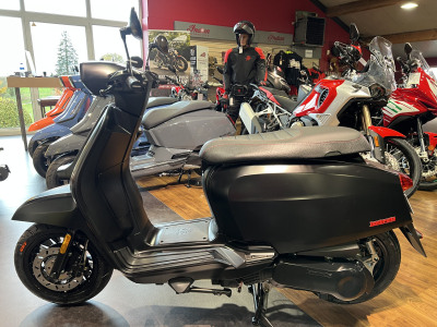 Lambretta V-125 Special