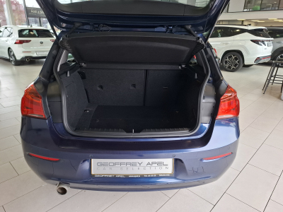 BMW 118 i FACELIFT AUTO LED NAVI