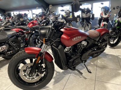 Indian Scout Bobber 1200cc / 100cv Sunset red smoke