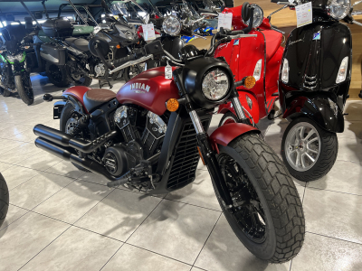 Indian Scout Bobber 1200cc / 100cv Sunset red smoke