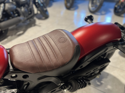 Indian Scout Bobber 1200cc / 100cv Sunset red smoke