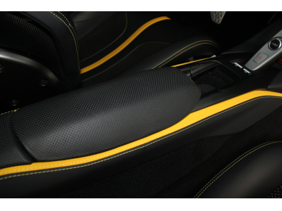 Ferrari 812 Superfast | GRIGIO SCURO | CARBONE | LIFT | CAMERA | MALUS INCLUS