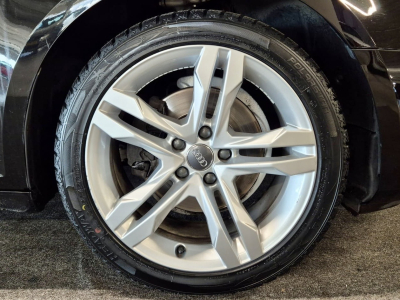 Audi A4 AVANT 2.0 TDI NAVI BI-XENON New Model