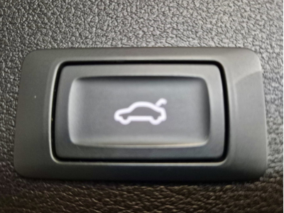 Audi A4 AVANT 2.0 TDI NAVI BI-XENON New Model