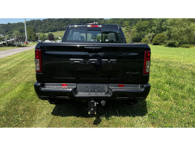 Dodge RAM 1500 5.7 V8 BiGHORN Black Edition + LPG