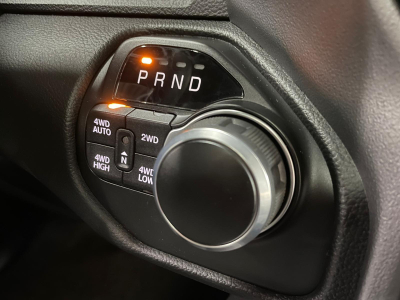 Dodge RAM 1500 5.7 V8 BiGHORN Black Edition + LPG