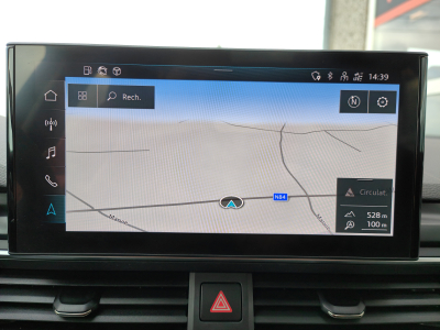 Audi A4 30 TDI S-TRONIC CUIR CARPLAY SIEGES CHAUFFANTS GPS TOIT PANO OUVRANT