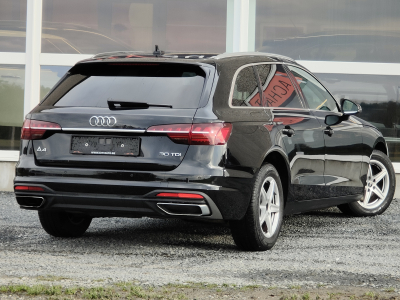 Audi A4 30 TDI S-TRONIC CUIR CARPLAY SIEGES CHAUFFANTS GPS TOIT PANO OUVRANT