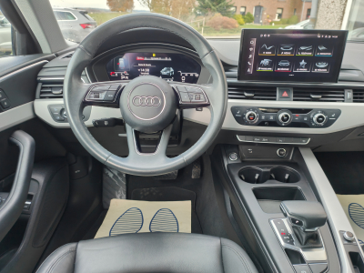 Audi A4 30 TDI S-TRONIC CUIR CARPLAY SIEGES CHAUFFANTS GPS TOIT PANO OUVRANT