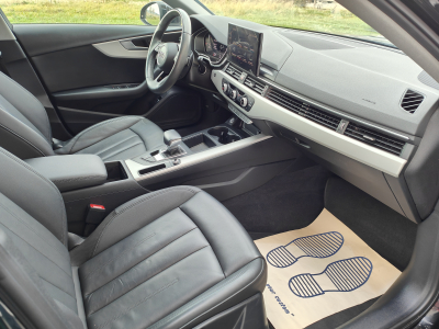 Audi A4 30 TDI S-TRONIC CUIR CARPLAY SIEGES CHAUFFANTS GPS TOIT PANO OUVRANT