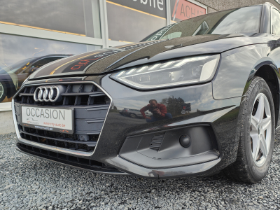 Audi A4 30 TDI S-TRONIC CUIR CARPLAY SIEGES CHAUFFANTS GPS TOIT PANO OUVRANT