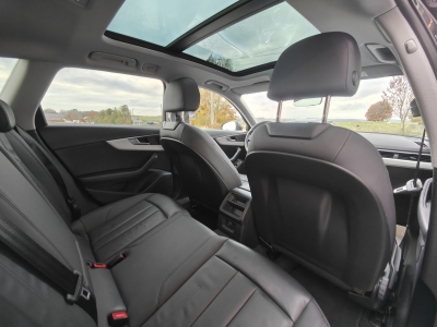 Audi A4 30 TDI S-TRONIC CUIR CARPLAY SIEGES CHAUFFANTS GPS TOIT PANO OUVRANT