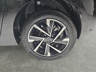 Opel Corsa 1.2 TURBO 101 GS