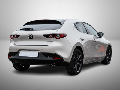 Mazda 3 2.5 L E-SKYACTIV 140 Nagasi