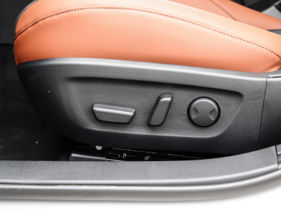 Mazda 3 2.5 L E-SKYACTIV 140 Nagasi