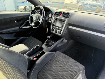 Volkswagen Scirocco 2.0 Tdi 140 Team