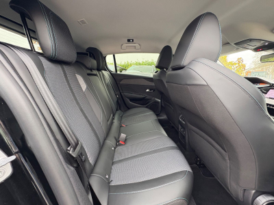 Peugeot 308 308 Allure/Automatik/1.Hand/LED/KAMERA/