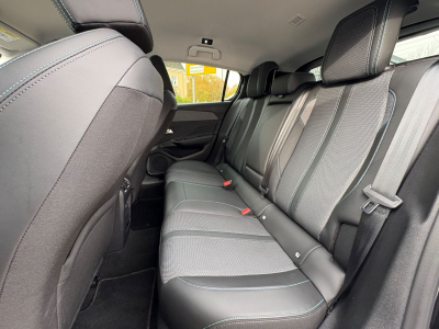 Peugeot 308 308 Allure/Automatik/1.Hand/LED/KAMERA/