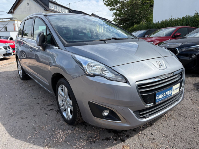 Peugeot 5008 5008 Allure/Automatik/Pano/7xSitze/Navi/