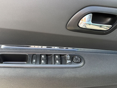 Peugeot 5008 5008 Allure/Automatik/Pano/7xSitze/Navi/