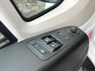 Peugeot Boxer Boxer Kasten Hochraum 335 L3H2 Premium BlueHDi 1