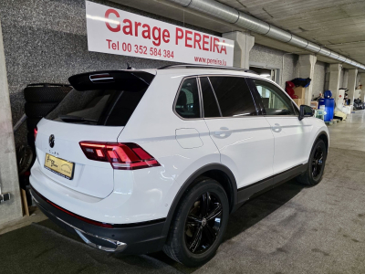 Volkswagen Tiguan 1.5 TSI 150 URBAN SPORT VIRTUAL HEAD UP HARMAN KARDON CUIR NAVIC 1 HAND