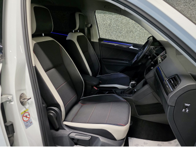 Volkswagen Tiguan 1.5 TSI 150 URBAN SPORT VIRTUAL HEAD UP HARMAN KARDON CUIR NAVIC 1 HAND
