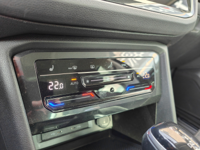 Volkswagen Tiguan 2.0 TDI DSG CARPLAY CAMERA GPS VOLANT CHAUFF
