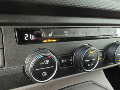 Volkswagen T6.1 Caravelle 2.0 TDI DSG 9 PLACES CARPLAY CAMERA GPS