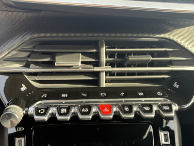 Peugeot 2008 1.5 HDI 130 GT EAT8 * GARANTIE 36 MOIS *