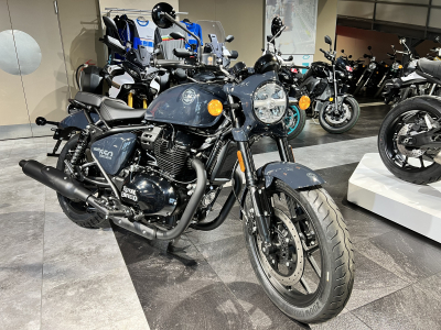 Royal Enfield Shotgun 650 sheetmetal grey