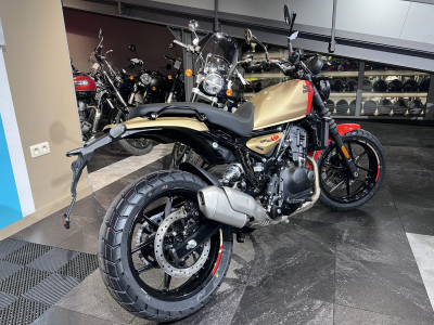 Royal Enfield Guerrilla 450 GOLD DIP