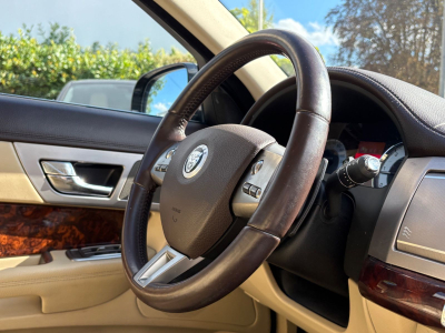 Jaguar XF XF 3.0 V6 Diesel Luxury