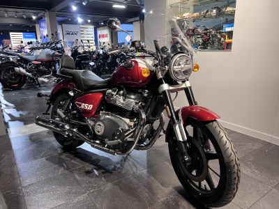 Royal Enfield Super Meteor 650 Rouge Celestial