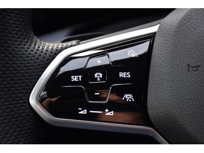 Volkswagen Golf GTI 2.0 TSI DSG