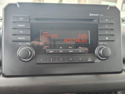 Suzuki Jimny 1.5i 4x4 UTILITAIRE CLIM ATTACHE REMORQUE BLUETOOTH SIEGES CHAUFFANTS