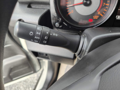 Suzuki Jimny 1.5i 4x4 UTILITAIRE CLIM ATTACHE REMORQUE BLUETOOTH SIEGES CHAUFFANTS