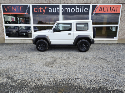 Suzuki Jimny 1.5i 4x4 UTILITAIRE CLIM ATTACHE REMORQUE BLUETOOTH SIEGES CHAUFFANTS