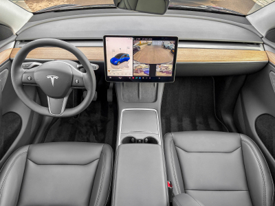 Tesla Model Y MODEL Y GRANDE AUTONOMIE