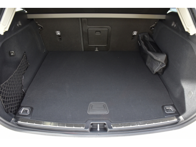 Volvo XC60 2.0 PHEV T6 AWD Plus Dark