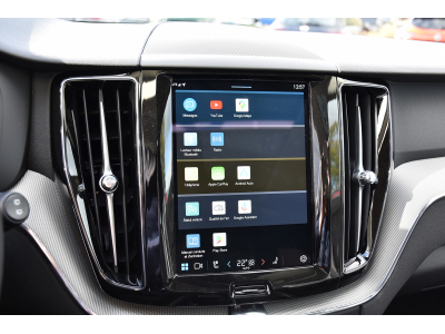 Volvo XC60 2.0 PHEV T6 AWD Plus Dark