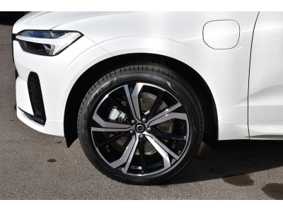 Volvo XC60 2.0 PHEV T6 AWD Plus Dark