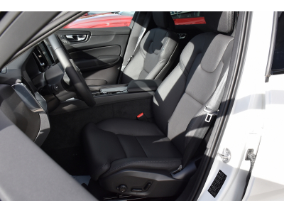 Volvo XC60 2.0 PHEV T6 AWD Plus Dark