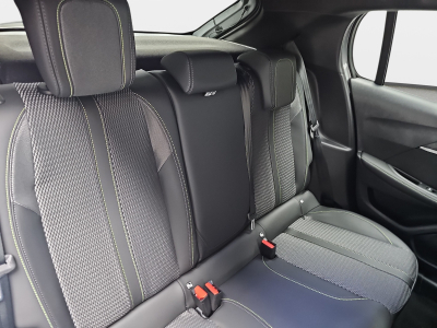 Peugeot 208 1.2 PureTech Hýbrid 110 E-DSC6 GT