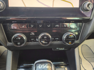 Skoda Octavia 1.6 CR TDI DSG GPS CARPLAY SIEGES CHAUFFANTS