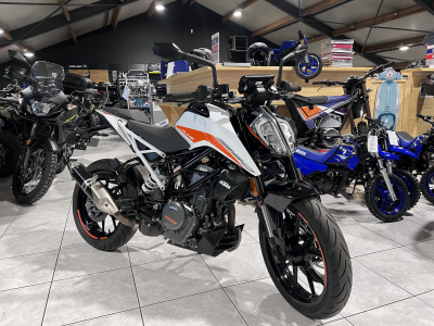 KTM 390 Duke 