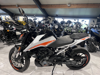 KTM 390 Duke 