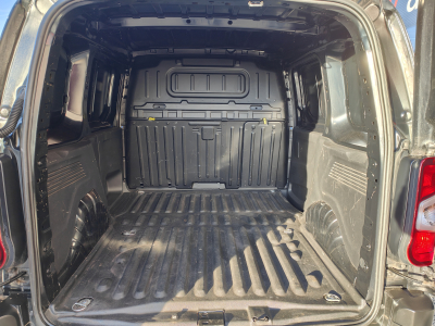 Peugeot Partner 1.6 HDI 3 PLACES CLIMATISATION CARPLAY GPS BLUETOOTH